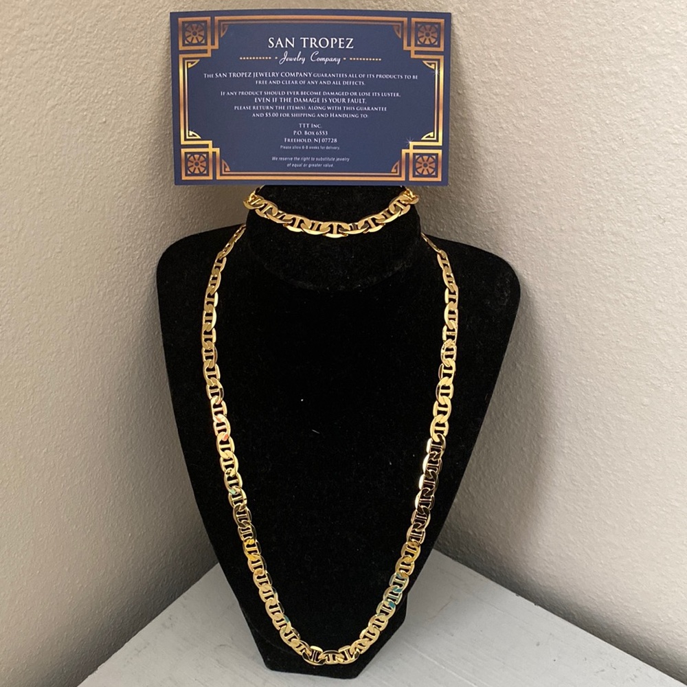 Gold Necklace and bracelet Mariner set